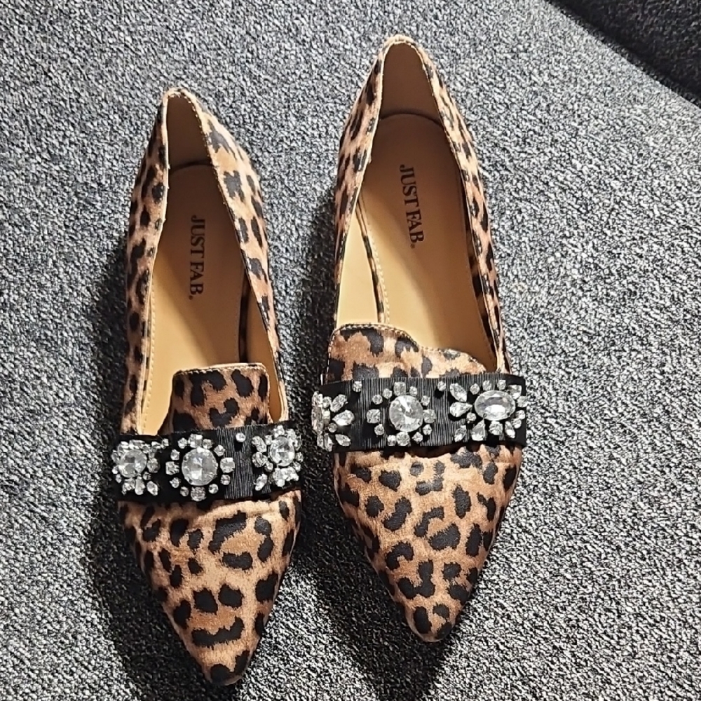 🐆Just Fab Leopard Flats with Embellished Strap🐆